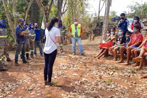 Concerned with the improvement of the environment of their neighborhood, youth engaged in Bahá’í community-building activities recently drew on support from their municipality to remove 12 tons of trash from a local river.