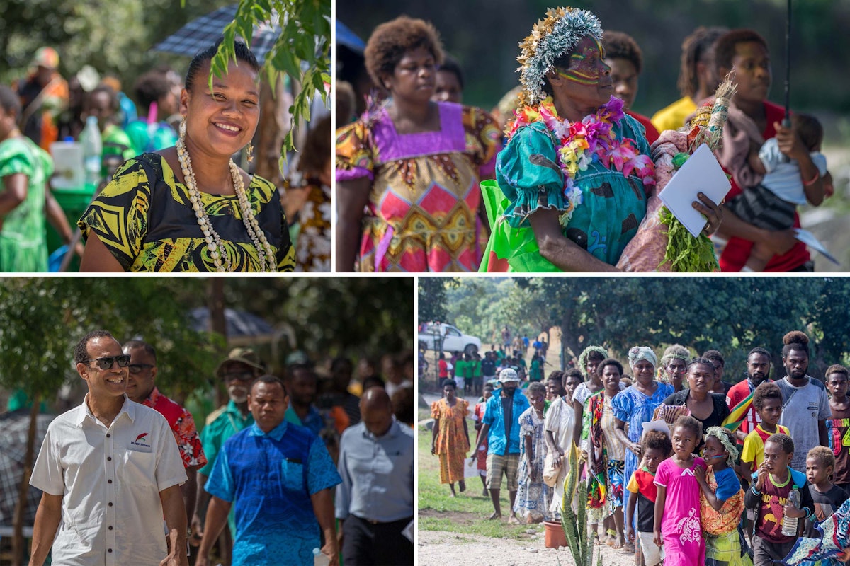 Personas de todo Vanuatu llegaron a la ceremonia de inauguración de la Casa de Adoración bahá'í de Tanna.