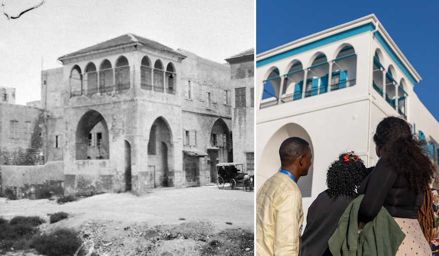 A la izquierda la histórica visión de la Casa de ‘Abbúd (en torno a la década de 1920). A la derecha una imagen de los participantes a su llegada a la casa.
