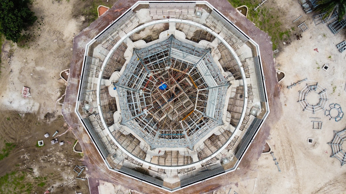 A top-down view of the temple as the superstructure was being raised.
