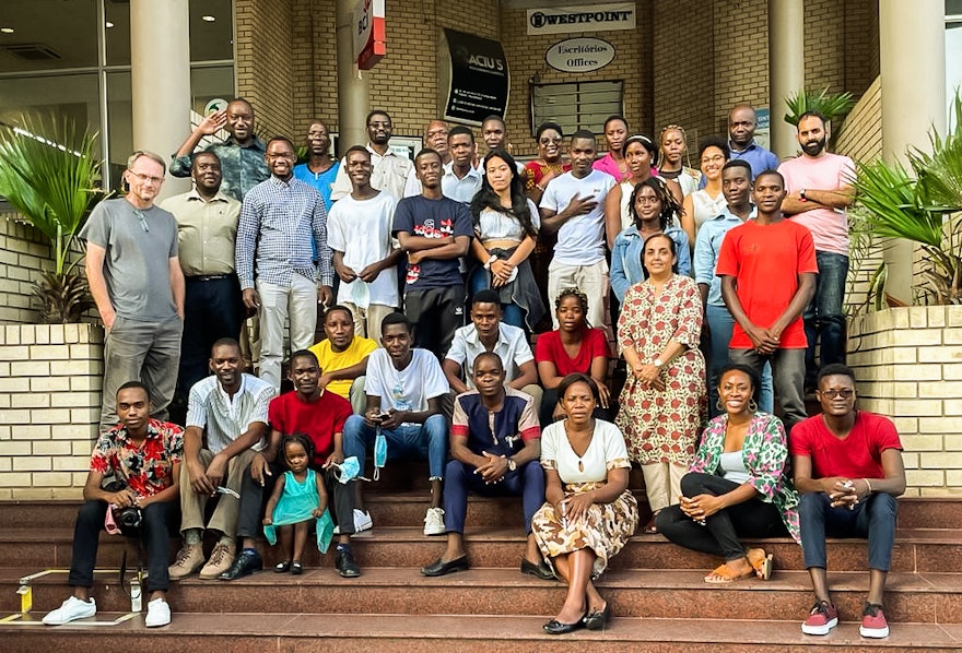 شرکت‌کنندگان گردهمایی ملی در موزامبیک که طی آن، تدارکات کنفرانس‌های آینده این کشور دیده شد.