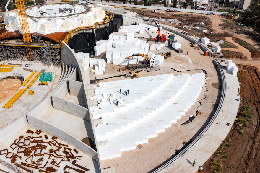 Meanwhile, a new stage of the construction of the two garden berms on either side of the Shrine has begun as they are backfilled with expanded EPS blocks. This is an innovative use of EPS, which will give shape and volume to the berms while adding relatively little weight to the structure.