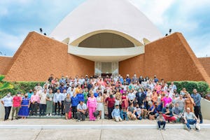 Local residents, government officials, and leaders of diverse faith communities reflect on the unifying role of the Bahá’í House of Worship in Panama over the past fifty years.