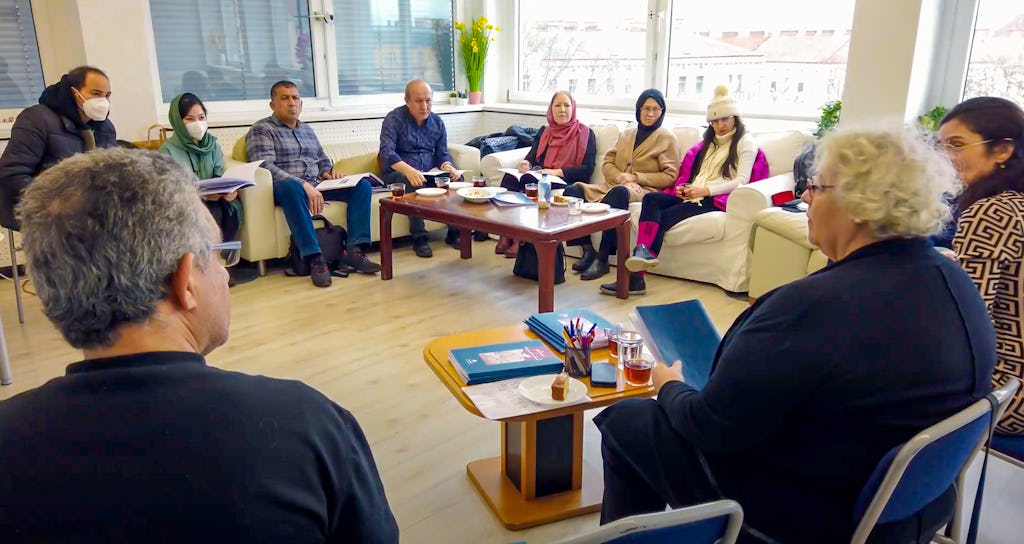 An initiative of the Bahá’ís of Vienna that offers German language classes for newly arrived families has also enabled diverse people to overcome prejudices.
