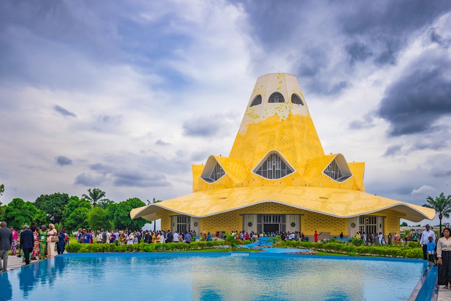 Attendees approaching the House of Worship for the first visits to the temple.