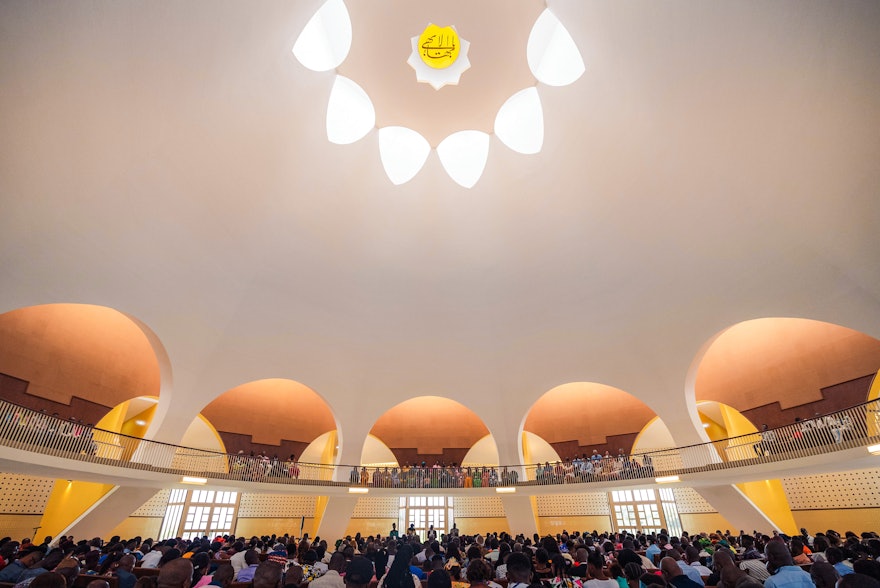 The sacred Bahá’í symbol known as the Greatest Name has been placed at the apex of the dome of the temple. The Greatest Name is a calligraphic representation of the invocation “O Glory of the All-Glorious.”