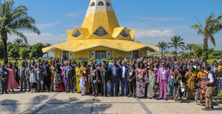 Photo de groupe de certains participants.