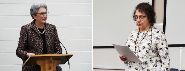 هدی محمودی (چپ) در یکی از برنامه‌ها در کلیسای باپتیست میلج اونیو، همراه با کرولین مدینا (راست)، پروفسور مطالعات ادیان و مدیر موسسه مطالعات آمریکاییان آفریقایی تبار در دپارتمان دین در دانشگاه جورجیا.