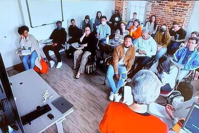 Hoda Mahmoudi’s lectures were simultaneously broadcast to several classrooms. The lectures were also recorded to be presented to future students at the School of Social Work.