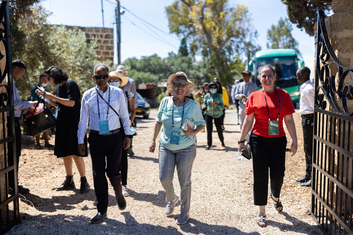 Delegates from Ethiopia and Türkiye pass through the gates of the Mansion of Mazra‘ih.