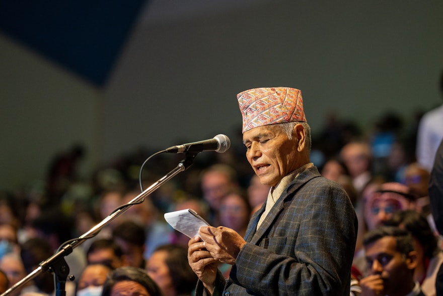 Un delegado de Nepal en su alocución a la Convención durante una de las sesiones de consulta