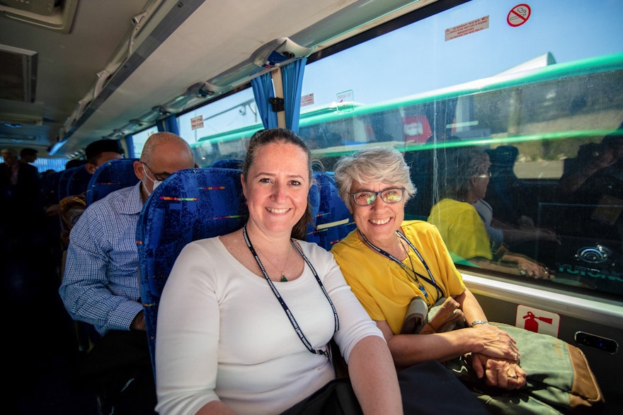 Delegates from Türkiye on their way to Bahjí for the 12th day of Riḍván celebration.