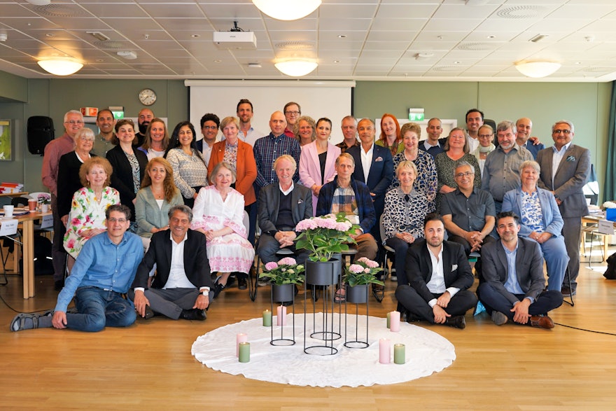 Delegates at the national convention for the Bahá’ís of Norway contributed to a profound consultation on experiences to promote material and spiritual prosperity in their country.