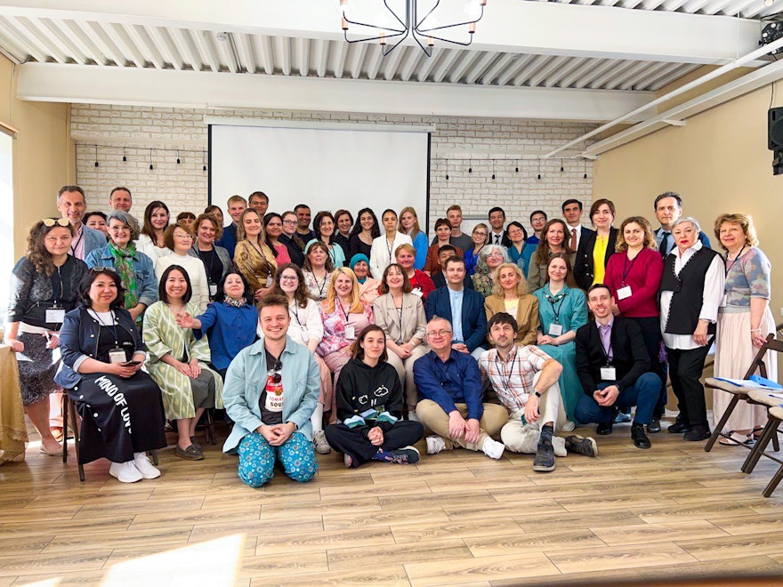 Los delegados reunidos en la 33ª convención nacional de los bahá’ís de la Federación Rusa