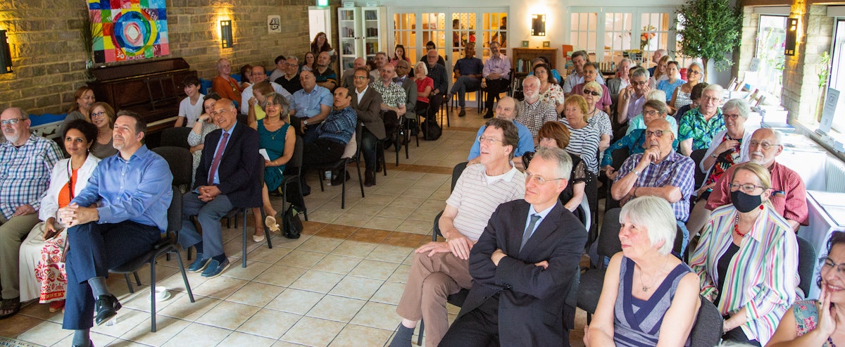 Authors from around the world, members of the publishing industry, and representatives from Bahá’í institutions gathered in Arncott, Oxfordshire to mark George Ronald’s 80th-anniversary.