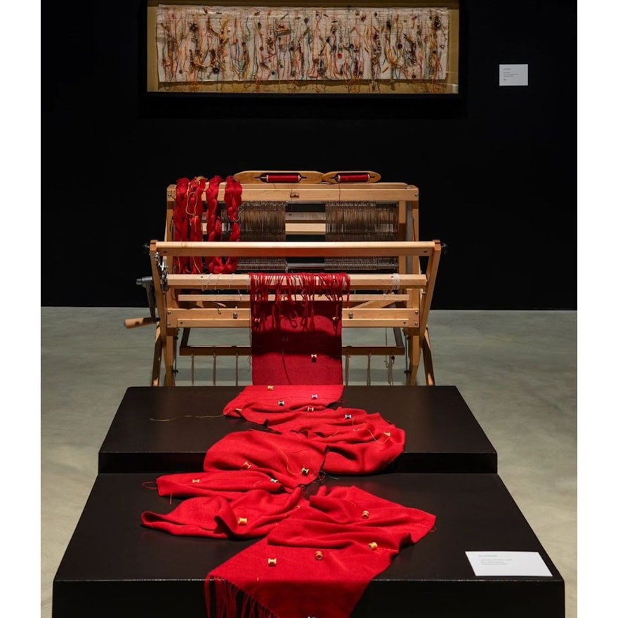 An artwork honoring the sacrifice of the 10 Bahá’í women.