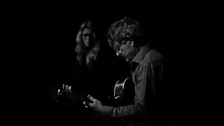 This song titled “10” by an artist from the US is a tribute to the 10 Bahá’í women executed in Shiraz in 1983 for their beliefs.