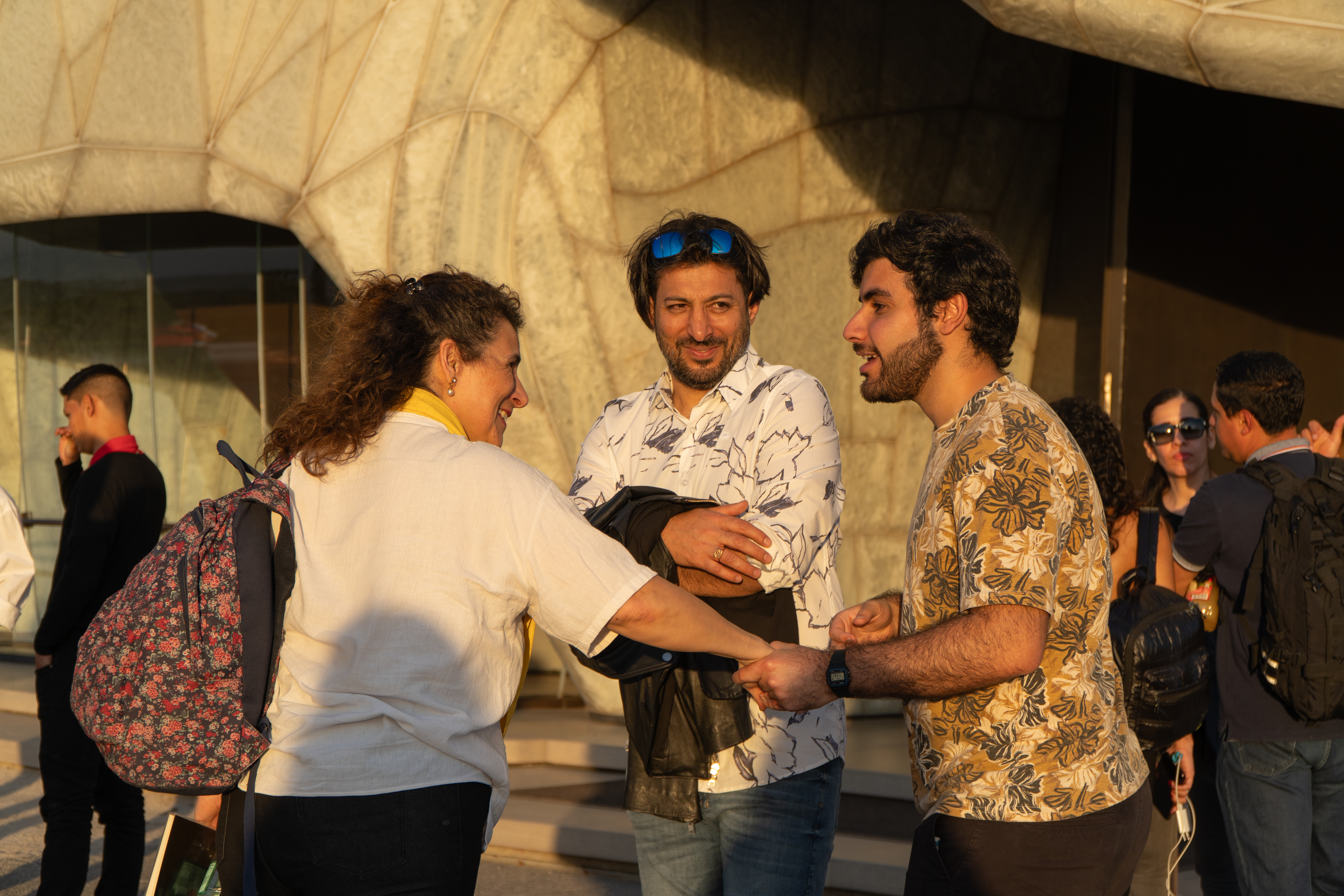 لقد ألهم بيت العبادة أكثر من مليوني ونصف المليون زائر منذ افتتاحه في عام 2016 للتأمل في أسئلة الحياة الأساسية واستكشاف دورهم في المساهمة في التقدم الاجتماعي.