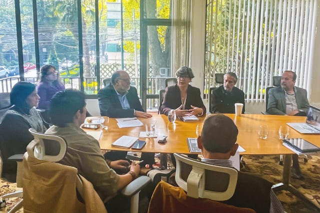 Representatives from the government, faith communities, media, civil society, and academia at a roundtable discussion hosted by Mexico’s Bahá’í Office of External Affairs to explore pathways to social harmony.