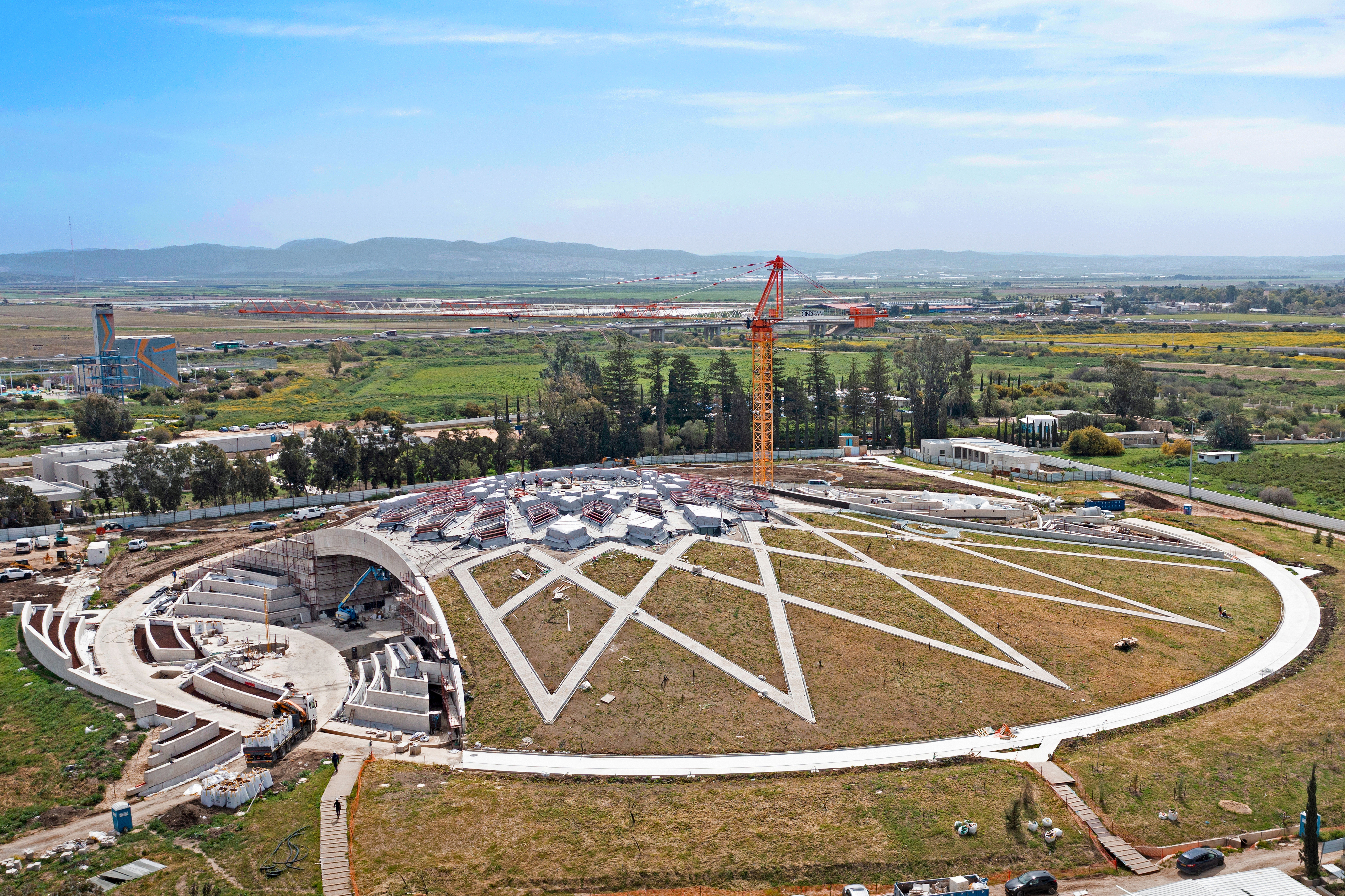 A view of the path encircling the Shrine from the west.
