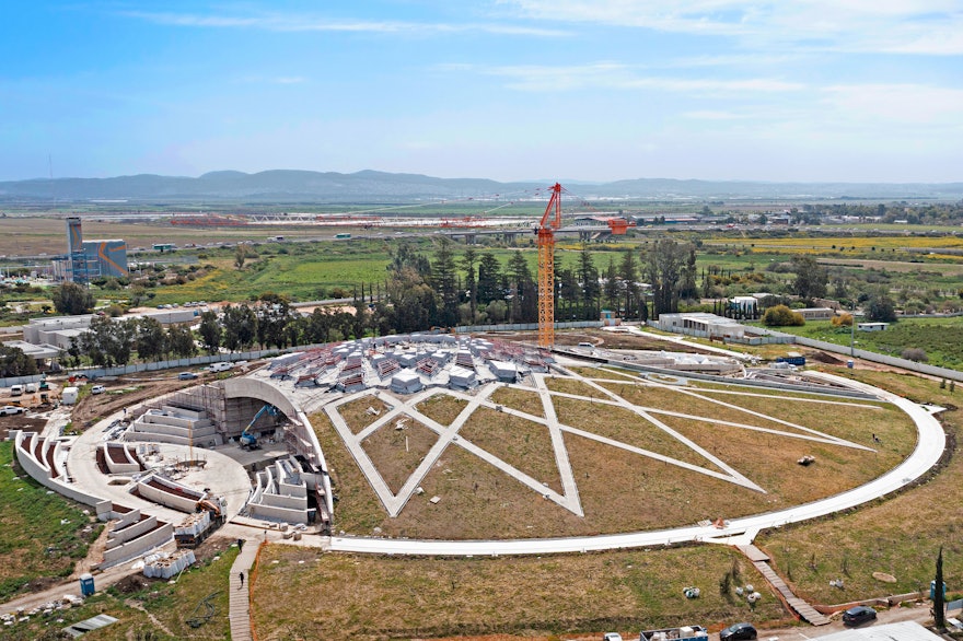 A view of the path encircling the Shrine from the west.