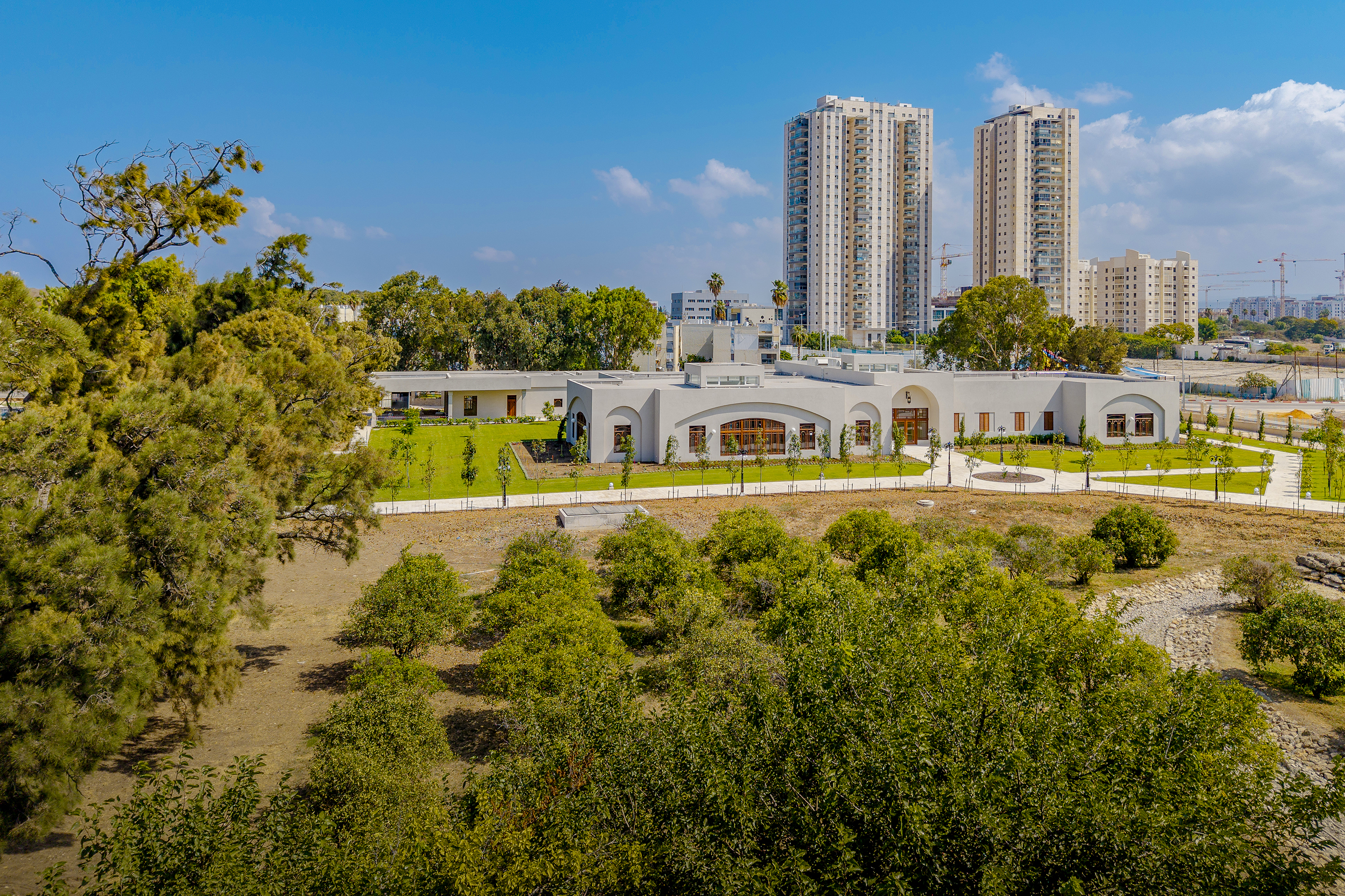 Across the ‘Akká Visitors Centre, various foliage can be found.