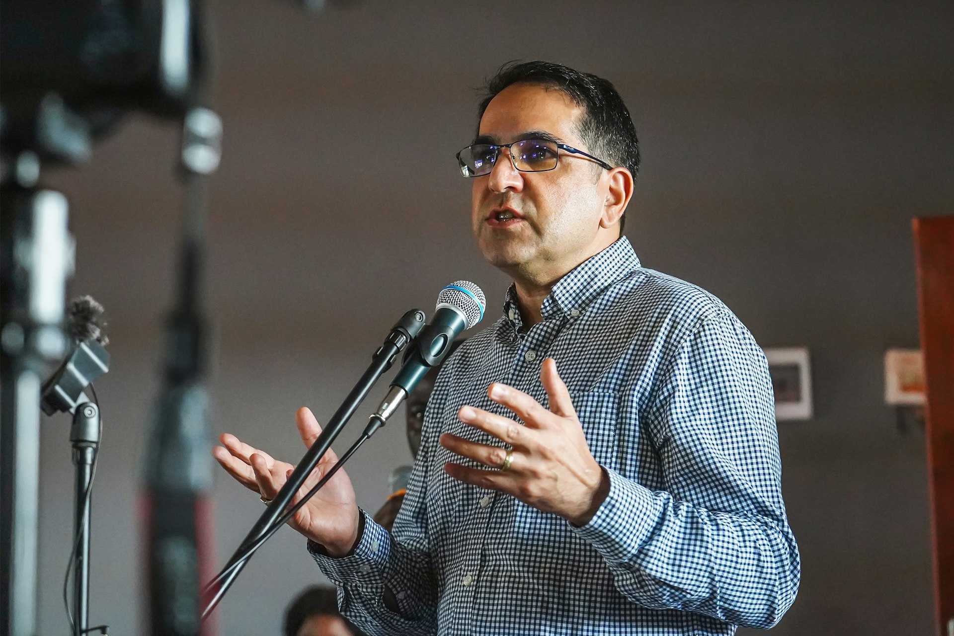 Hamed Javaheri, a member of the Continental Board of Counsellors in Africa, speaking at the school’s opening.