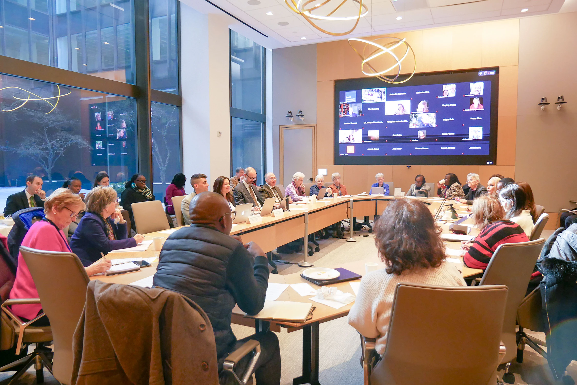 Vue des intervenants à un événement organisé par la BIC intitulé « Renforcer la coordination entre le gouvernement, les communautés et les individus : récits locaux dans différents contextes nationaux ».