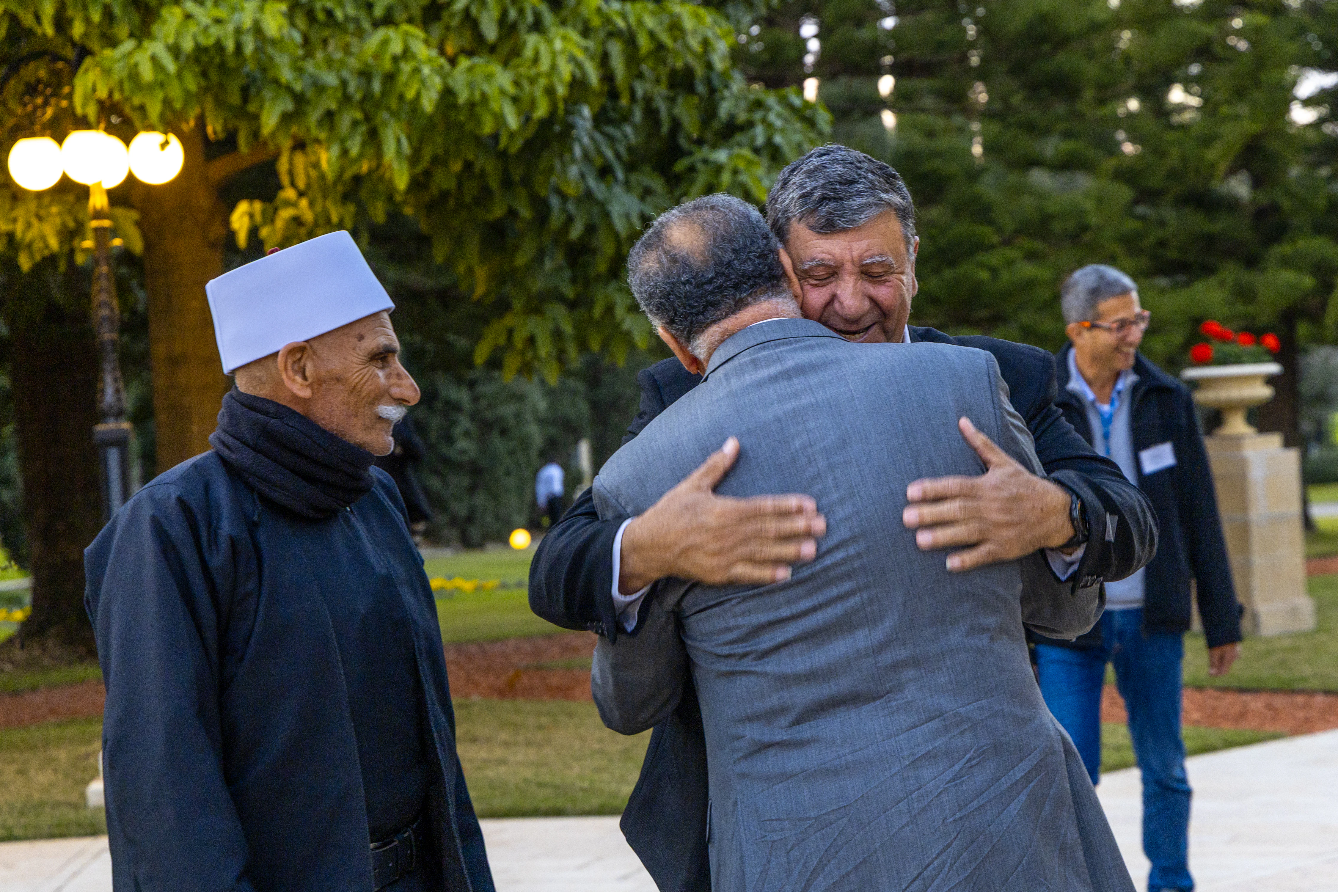 Ces réunions cultivent les liens d’amitié et de fraternité spirituelle entre les diverses populations de la région d’Acre-Haïfa, en particulier dans les moments difficiles.