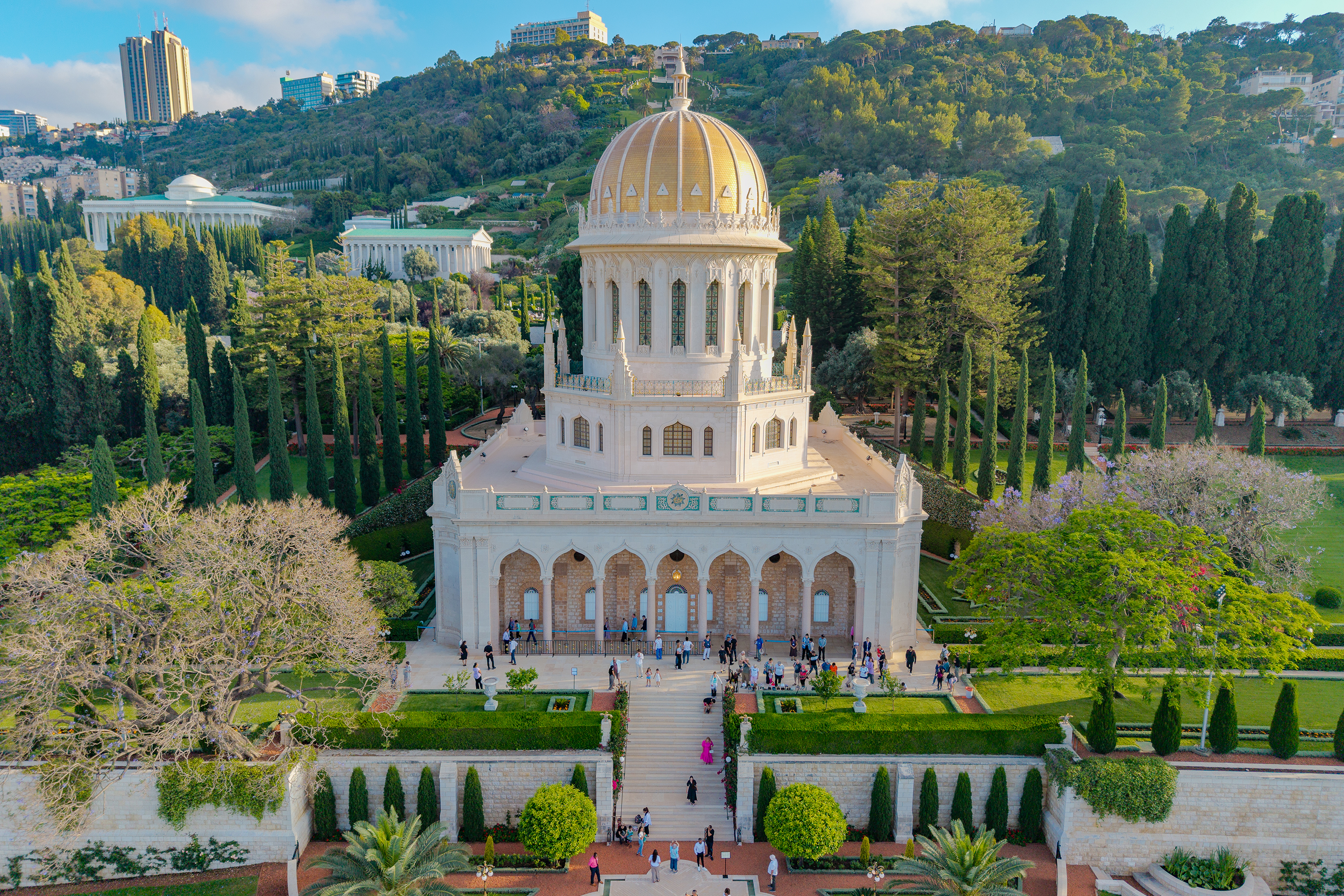 An aerial view of the Shrine of the Báb.