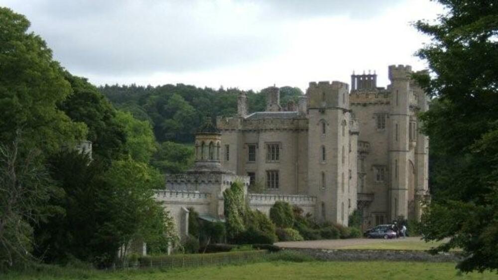 Duns Castle