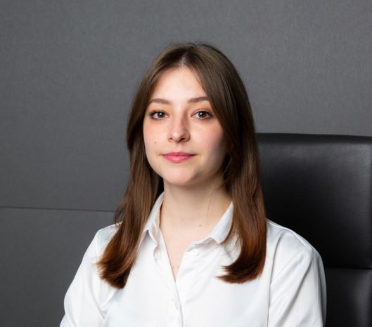 head, person, face, neck, photography, portrait, smile, adult, female, woman