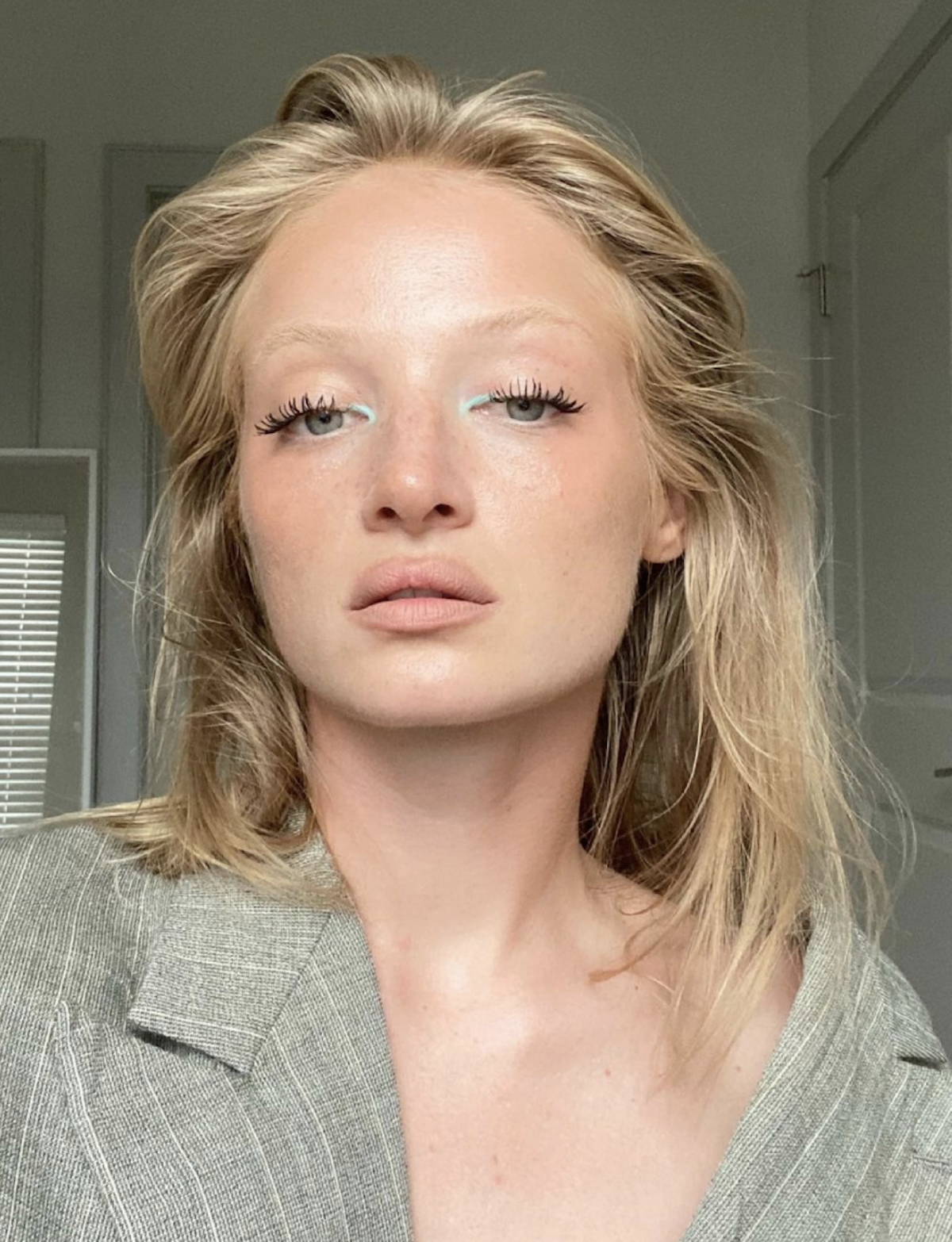 Trend How to "bleach" eyebrows without bleaching them