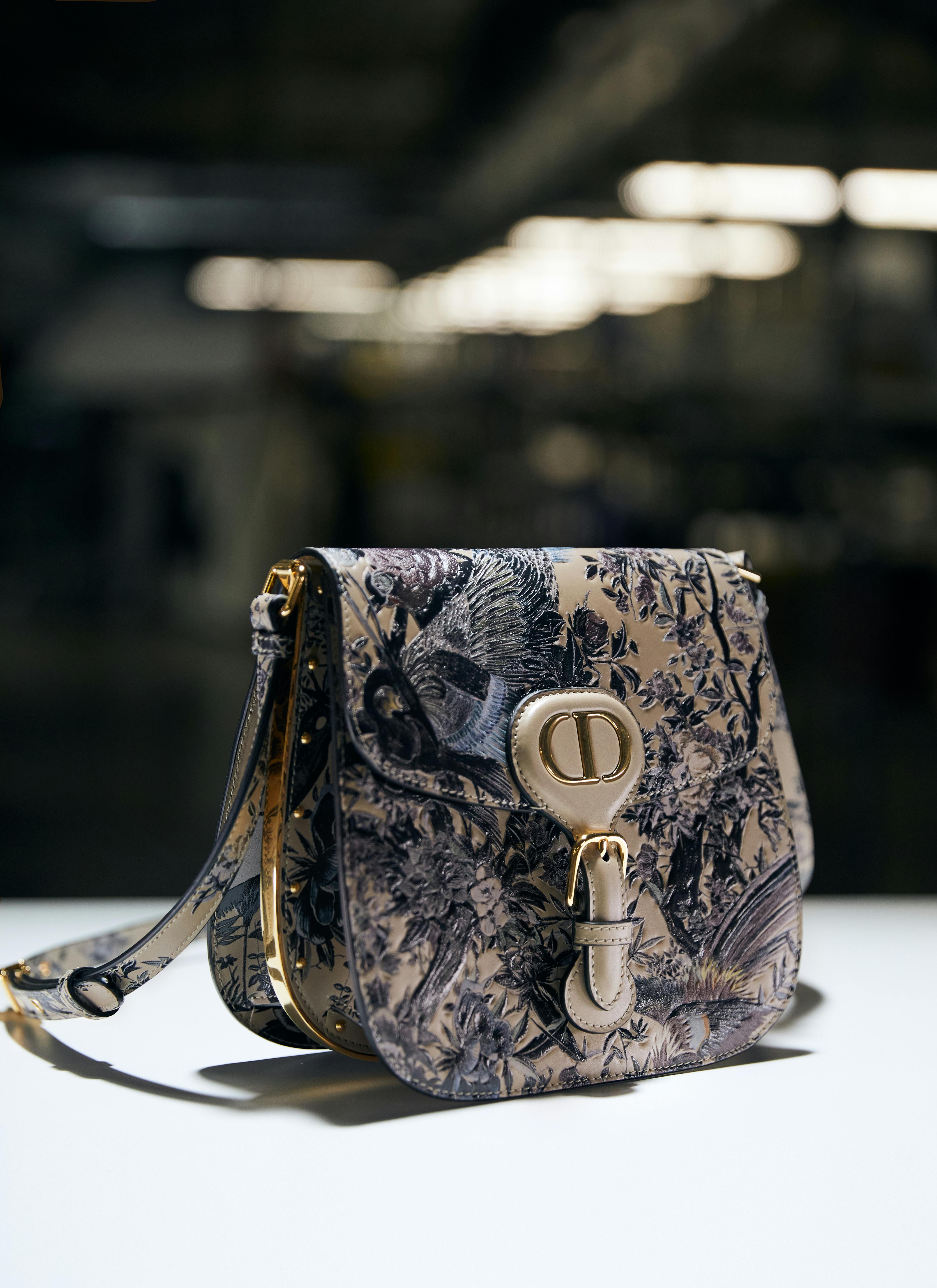 Dior's neue Bobby Frame Bag: Eine it-Tasche, die wir jetzt schon lieben