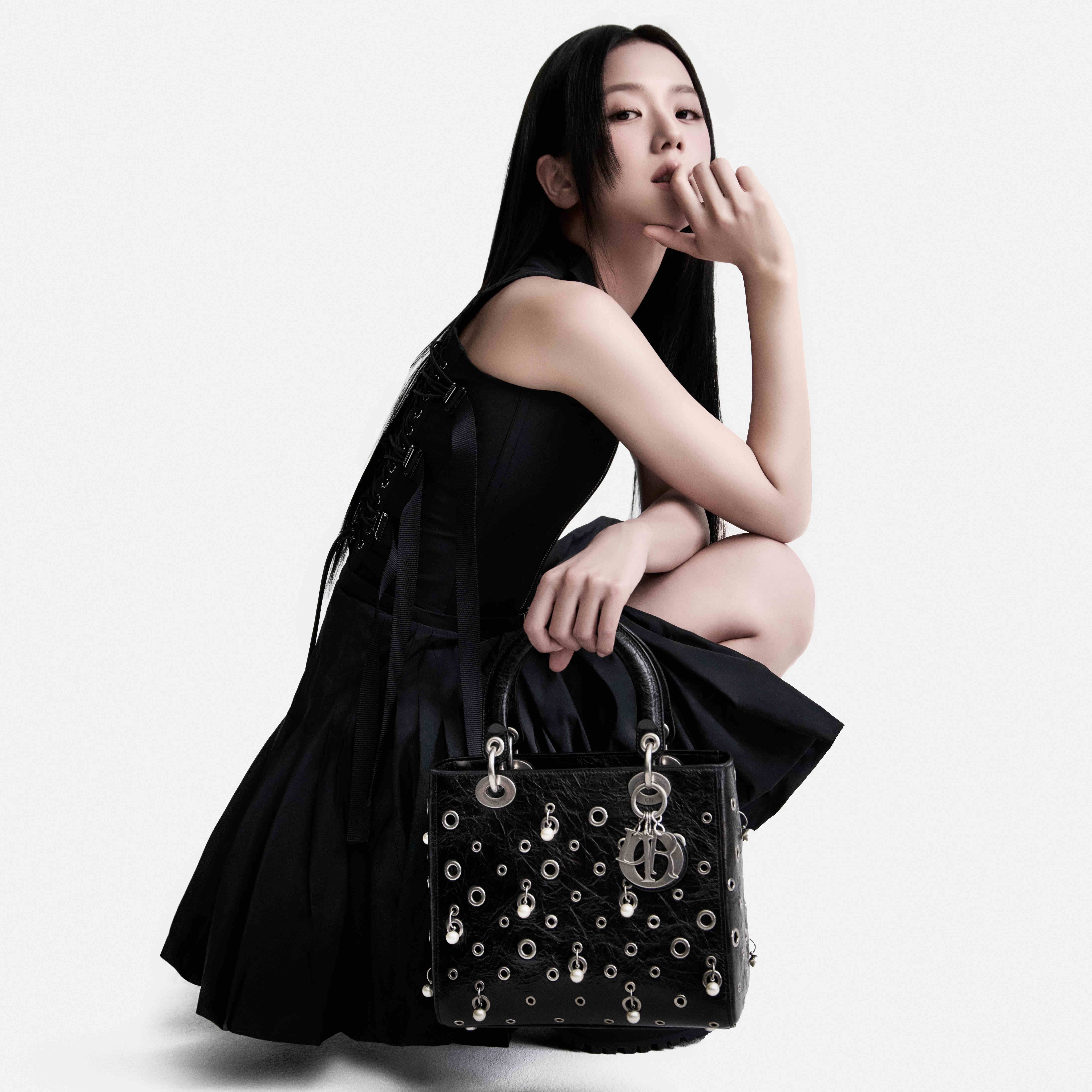 Dior bag woman online