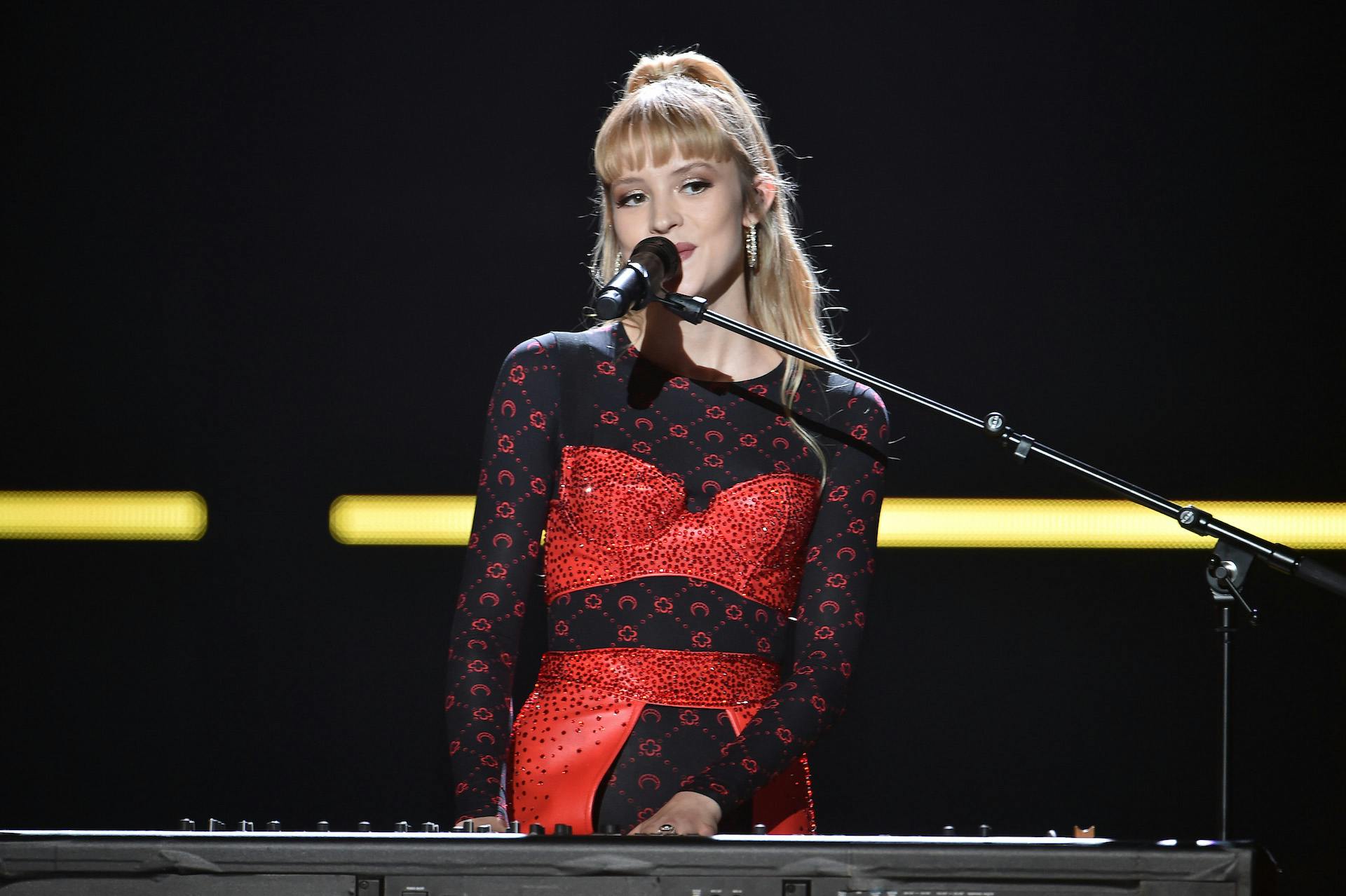 Prestation Angele Victoire De La Musique Victoires de la Musique 2020 : revivez la prestation d'Angèle sur scène