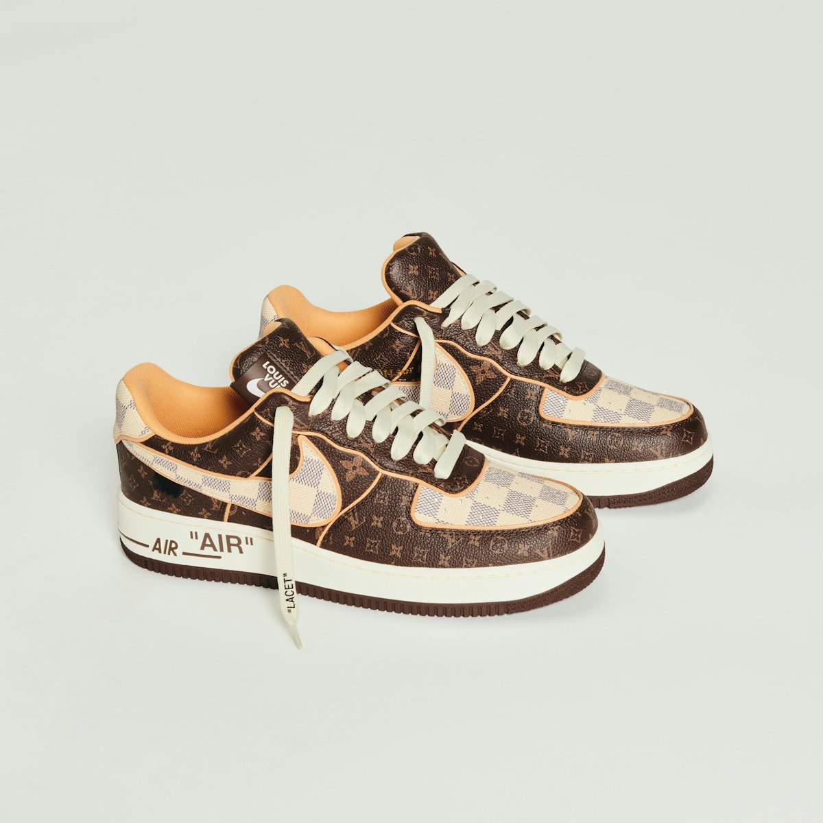 Les baskets Louis Vuitton x Nike by Virgil Abloh vont etre vendues aux encheres chez Sothe
