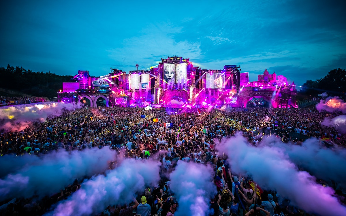 Tomorrowland à quoi ressemble la mainstage spectaculaire de l’édition