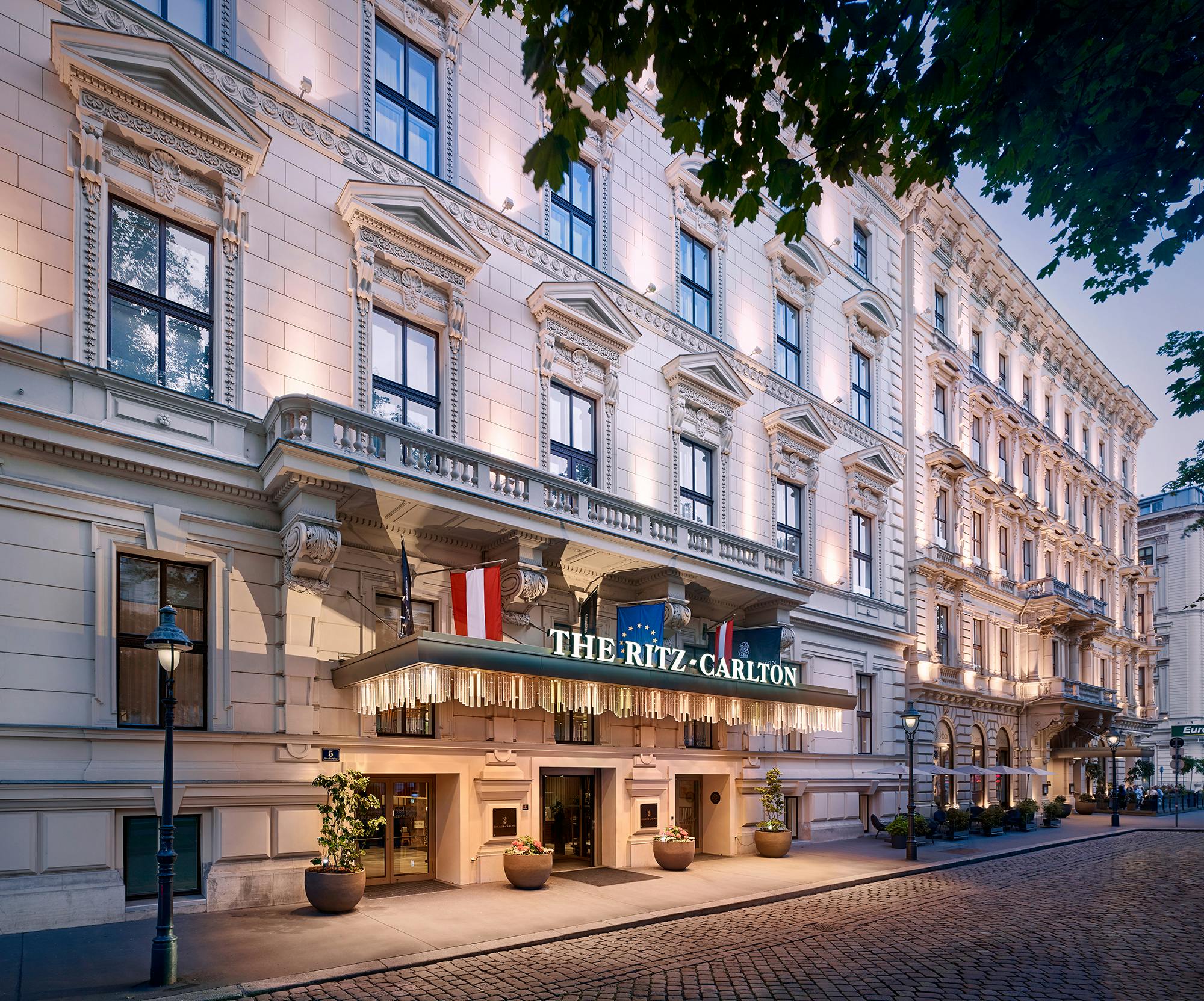 The Ritz-Carlton Vienna opens new Signature Suite