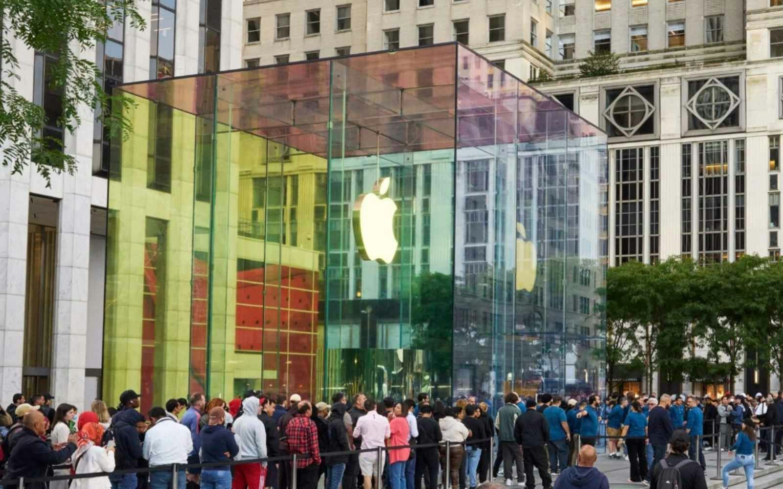 Apple Store queue