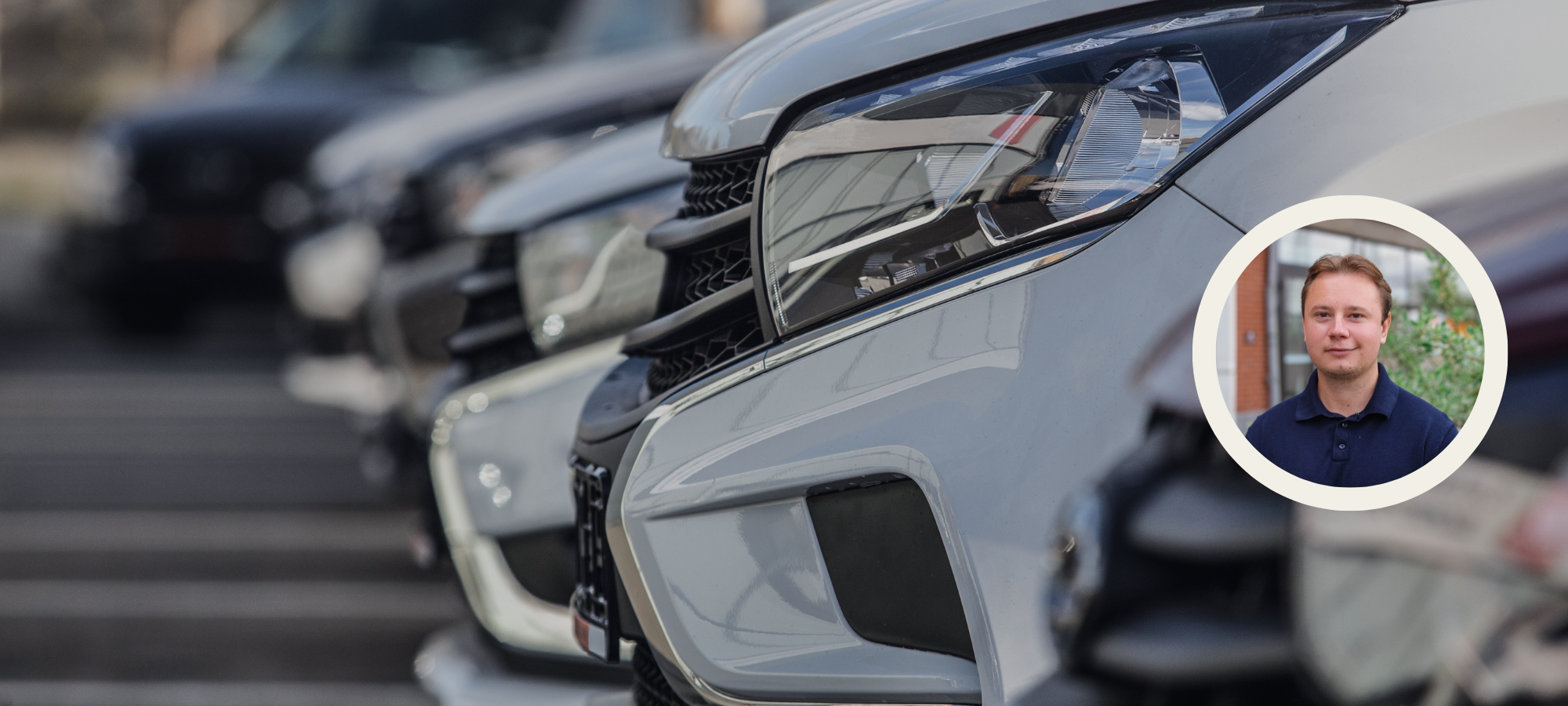 Carls profilbild framför bilar