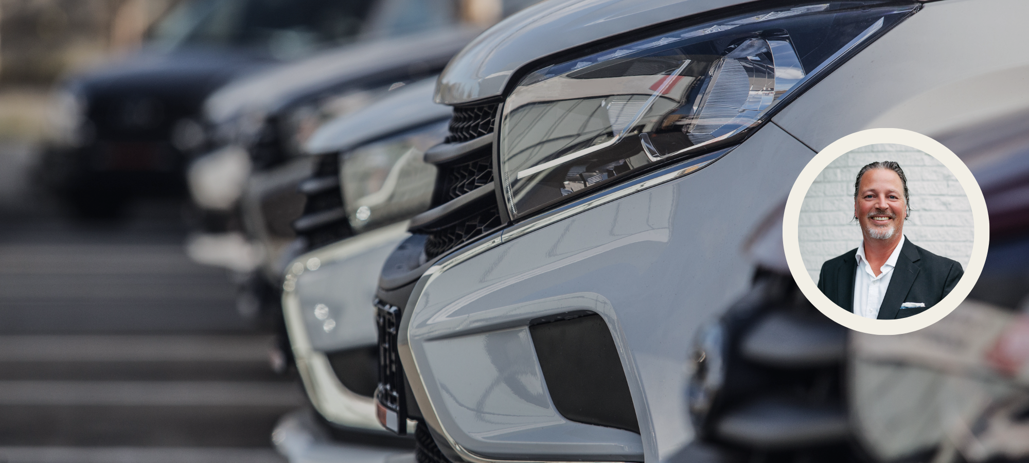 Parkerade bilar med profilbild på Henrik