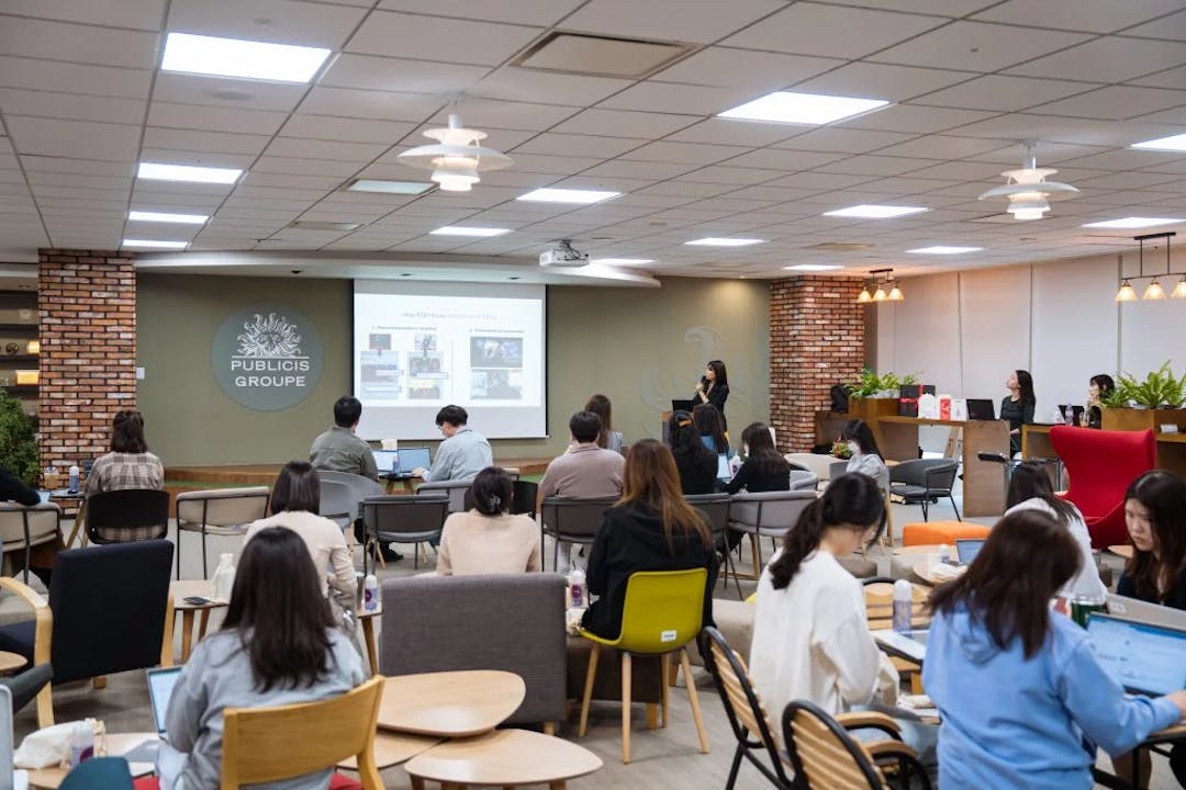 seminar photo