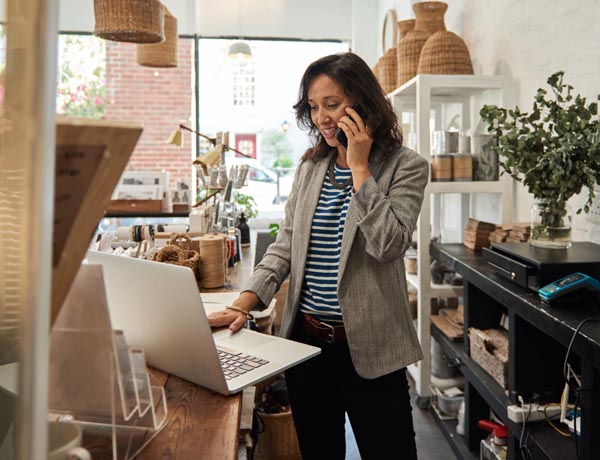 Peninsula Group Limited -An employer calling their advisor for guidance on employment law issues