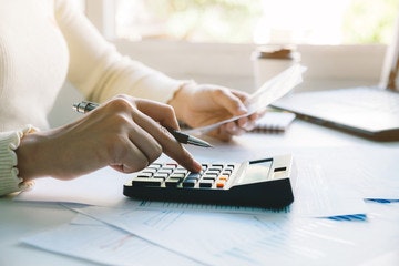 KPMG restricts salary increases to promoted staff