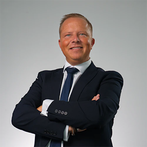 peninsula presenter
