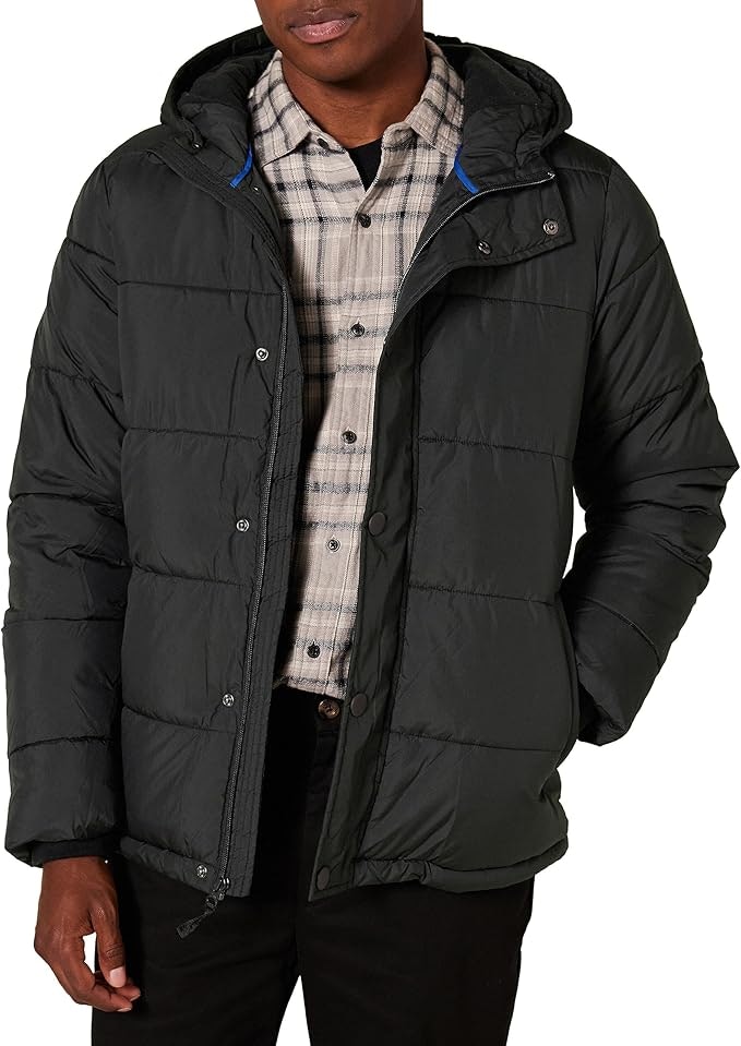 Amazon Essentials Men's Heavyweight Hooded Puffer Coat: $45