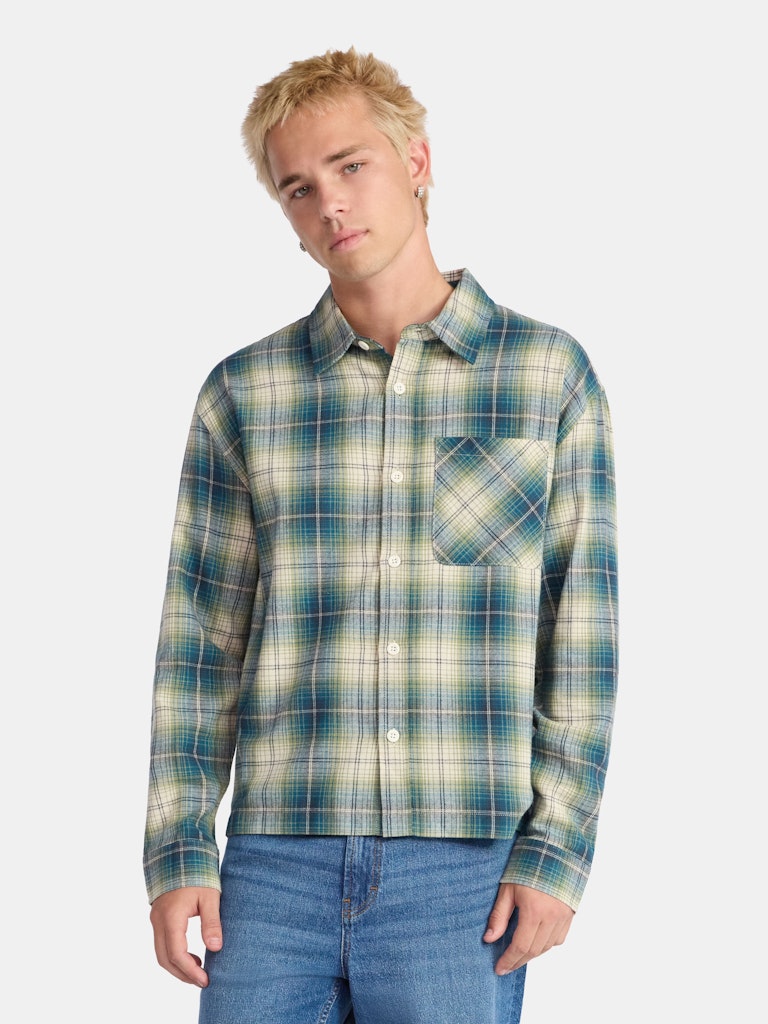 No Boundaries Men's Collared Cotton Flannel Shirt: $9