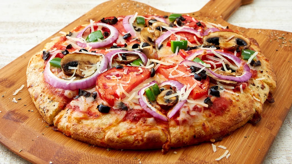 Schlotsky's Pizzas : $5 after 5pm Fri-Sun