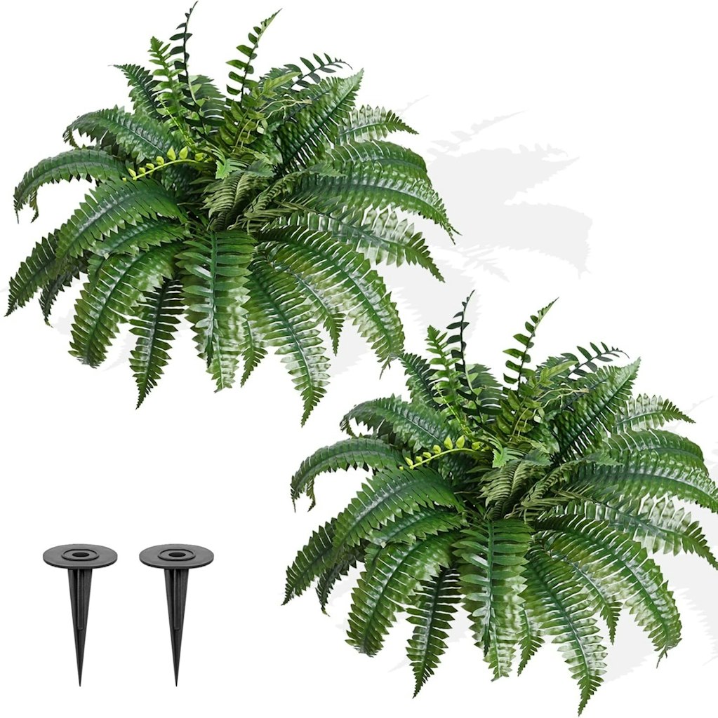 Fajunzh Fake Artificial Ferns 2-Pack: $19.99